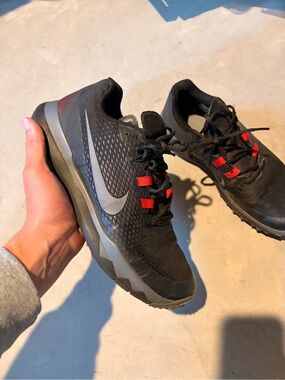 Nike Tiger Woods Golf Spikes Size 10